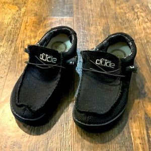 Boys Hey Dudes Black Size Y4